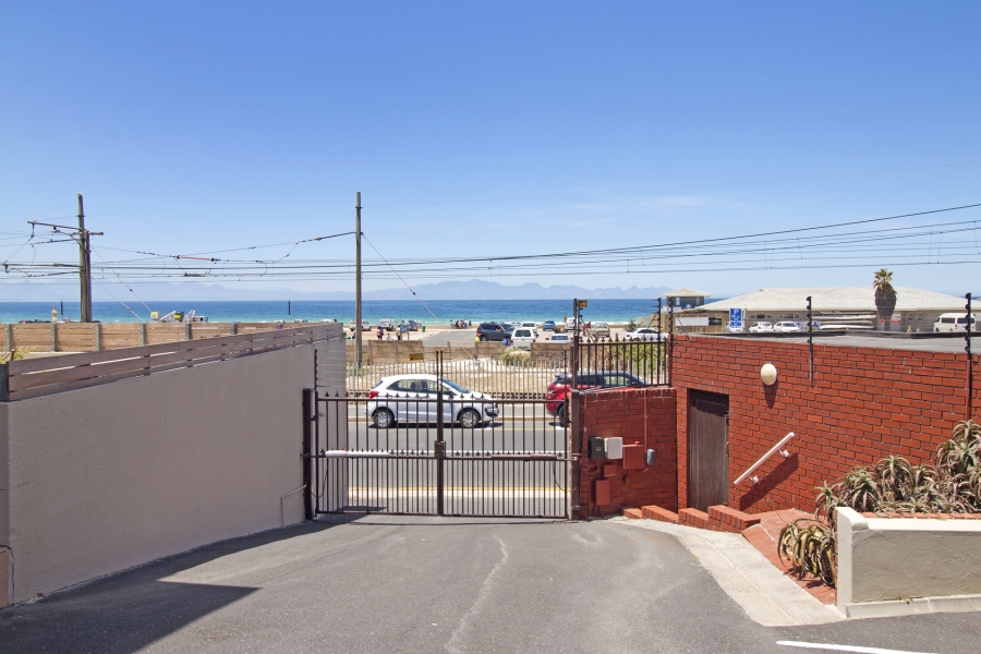2 Bedroom Property for Sale in Fish Hoek Western Cape